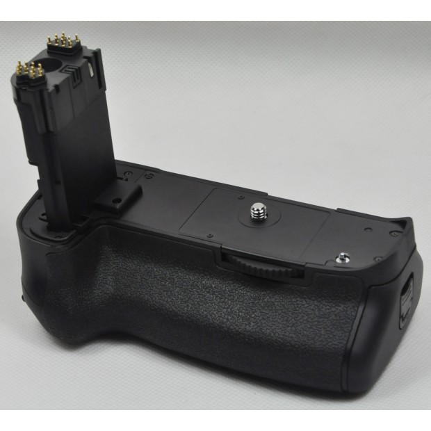 Grip For Canon BG-E11 EOS 5D Mark III Camera - (Please note Spec. of original item )